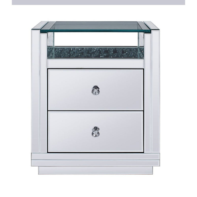 Nysa - Accent Table - Mirrored