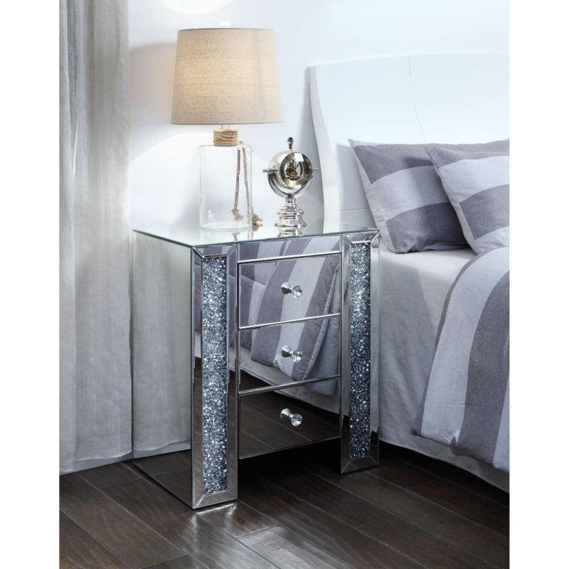 Noralie - Accent Table - Mirrored - 26"